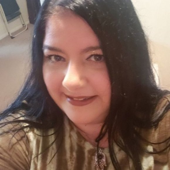 ⭐️Meet your Posh Ambassador 2, Jennifer⭐️ - Picture 5 of 11